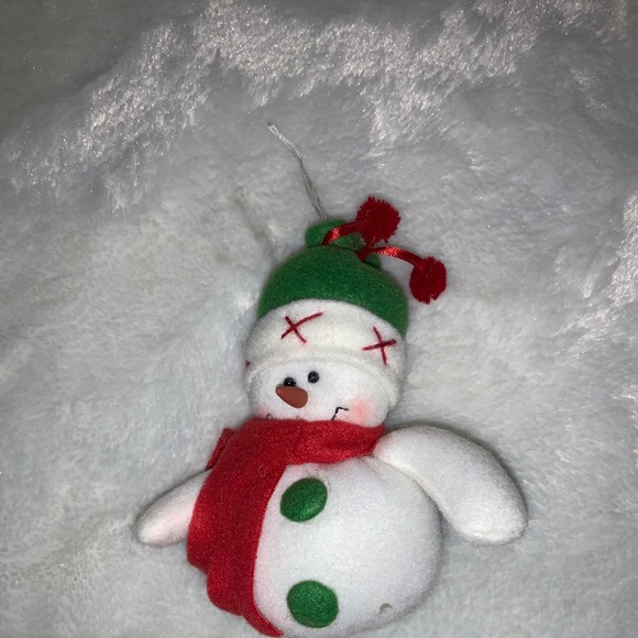 3/$12 PLUSH CHRISTMAS ORNAMENTS - Picture 3 of 4